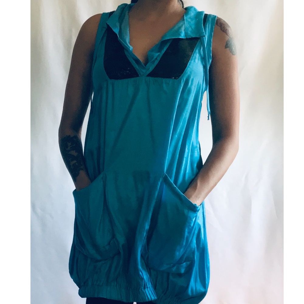 Dress - Picture 3 of 4